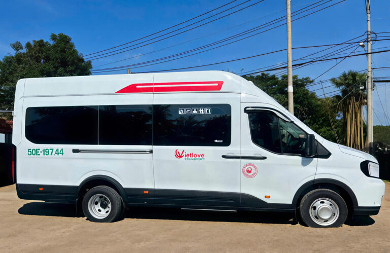 VIETLOVETRANSPORT XE 18